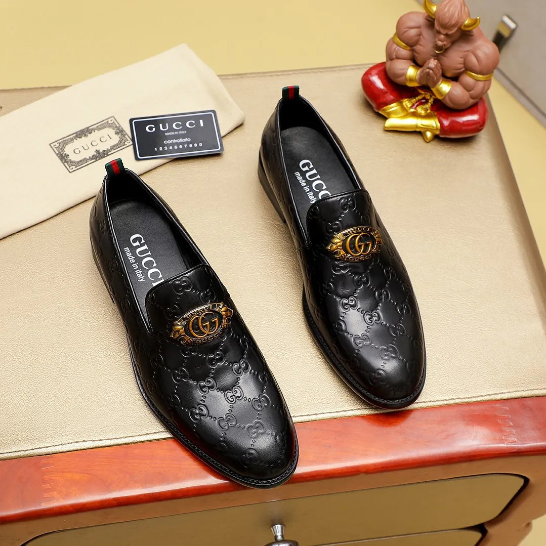 Men's men's shoes 💰400 🆘【GUCCI】Gucci ·🐑里· Hot-selling beanie shoes, top brand luxury, top quality, latest fashion beanie shoes.. The upper is made of original first-layer cowhide. (🐑leather·inner). The original stylish and stylish soft rubber wear-resistant and non-slip outsole is light and comfortable on the foot, available in black! Matching code: 39/45 (38.46. Can be customized)